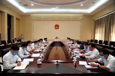 济南市十七届人大常委会举行第三十七次主任会议