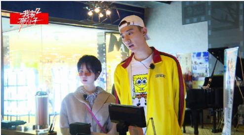 于小彤|于小彤出轨？陈小纭分手风波后首晒照，自嘲要多穿绿色