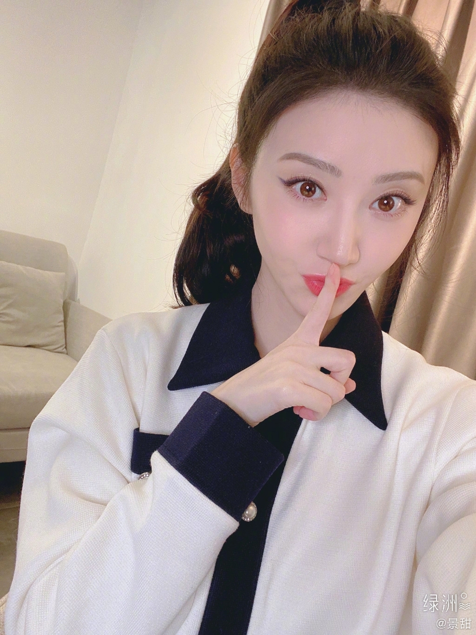 从小美到大！景甜童年旧照曝光