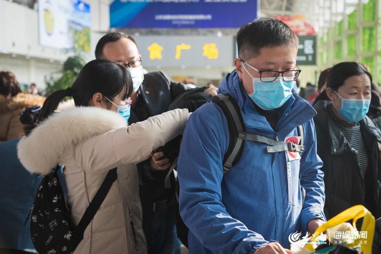 山东市县级医院303名医护人员今晚奔赴湖北