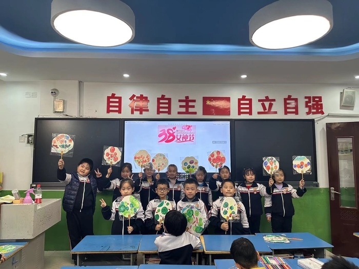 爱的礼物！这些孩子自制礼物送妈妈