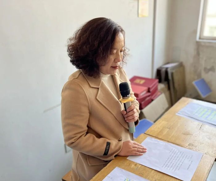 长清区文昌中心小学广播站迎来首播“