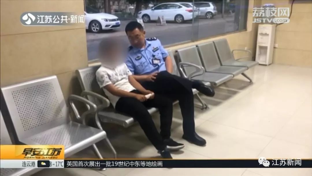 初中生报警被家暴！民警上门后竟拿起试卷……这届警察蜀黍太难了