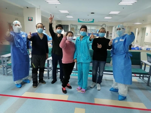 四川大竹赴武汉医生“战疫”日记：第一批病人康复出院