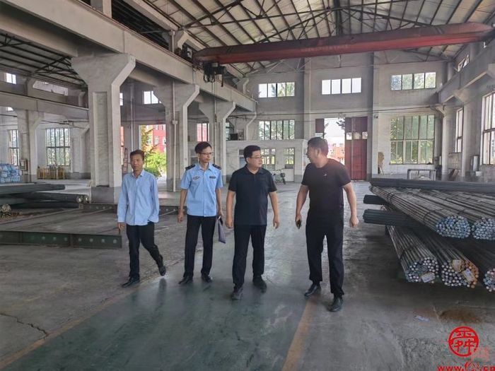 章丘区应急管理局督导检查企业安全生产工作