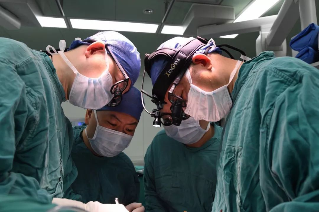 66天大女婴换上4岁男童心脏，创造的纪录令人泪朦胧