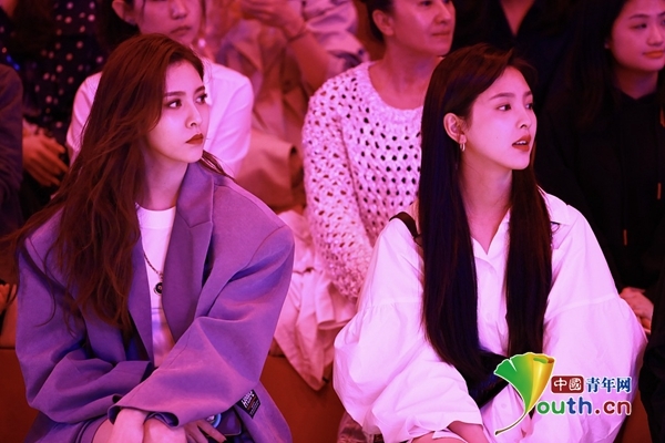 章若楠宋妍霏竟然是闺蜜？两人同框“营业”