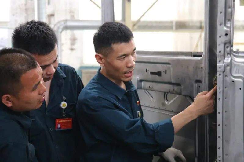 摘得省长质量奖 山东这名钳工有何能耐