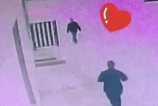 这些“狼狈”的身影真帅！消防员花式出警合集来了，笑着笑着就哭了