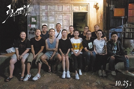 《少年的你》导演曾国祥：易烊千玺内心戏表现惊喜 演坏男孩会紧张