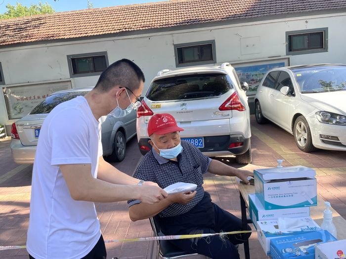 益寿路社区开展常回家看看——养老反诈系列宣传活动