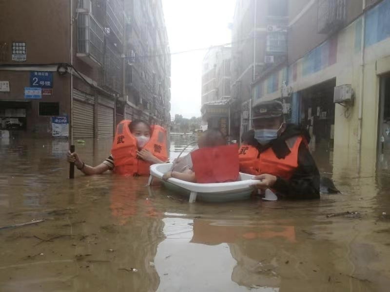 湖北多地遭遇特大暴雨！应急响应升级