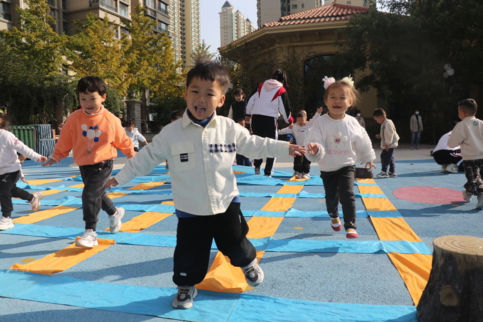 槐荫区礼乐佳苑幼儿园雅苑分园开展家长开放日活动