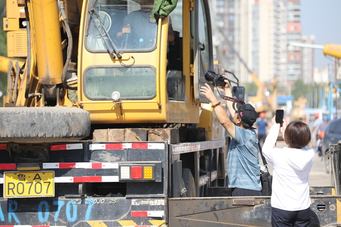 济南交通摄影视频大赛：第二期采风聚焦世纪大道工程