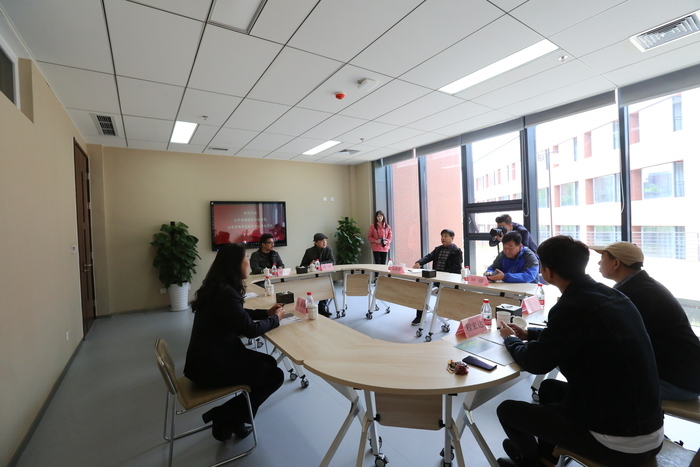 漫画最美劳动者 致敬一线城建人