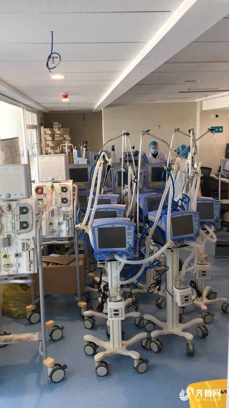 大别山区域医疗中心7名治愈患者出院 山东医疗队重症床位增至30张