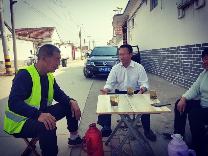 济阳区教育和体育局李峰：誓将扶贫干到底的八年扶贫痴情人