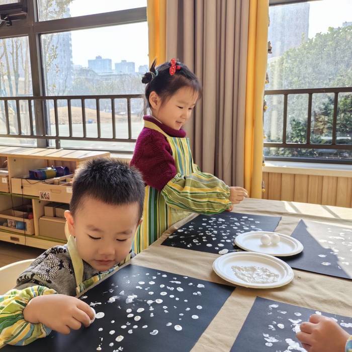 历下区百合幼教集团开展大雪节气系列活动