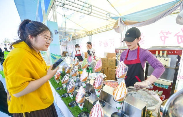 假期首日，华山春季消费季活动开启火爆模式