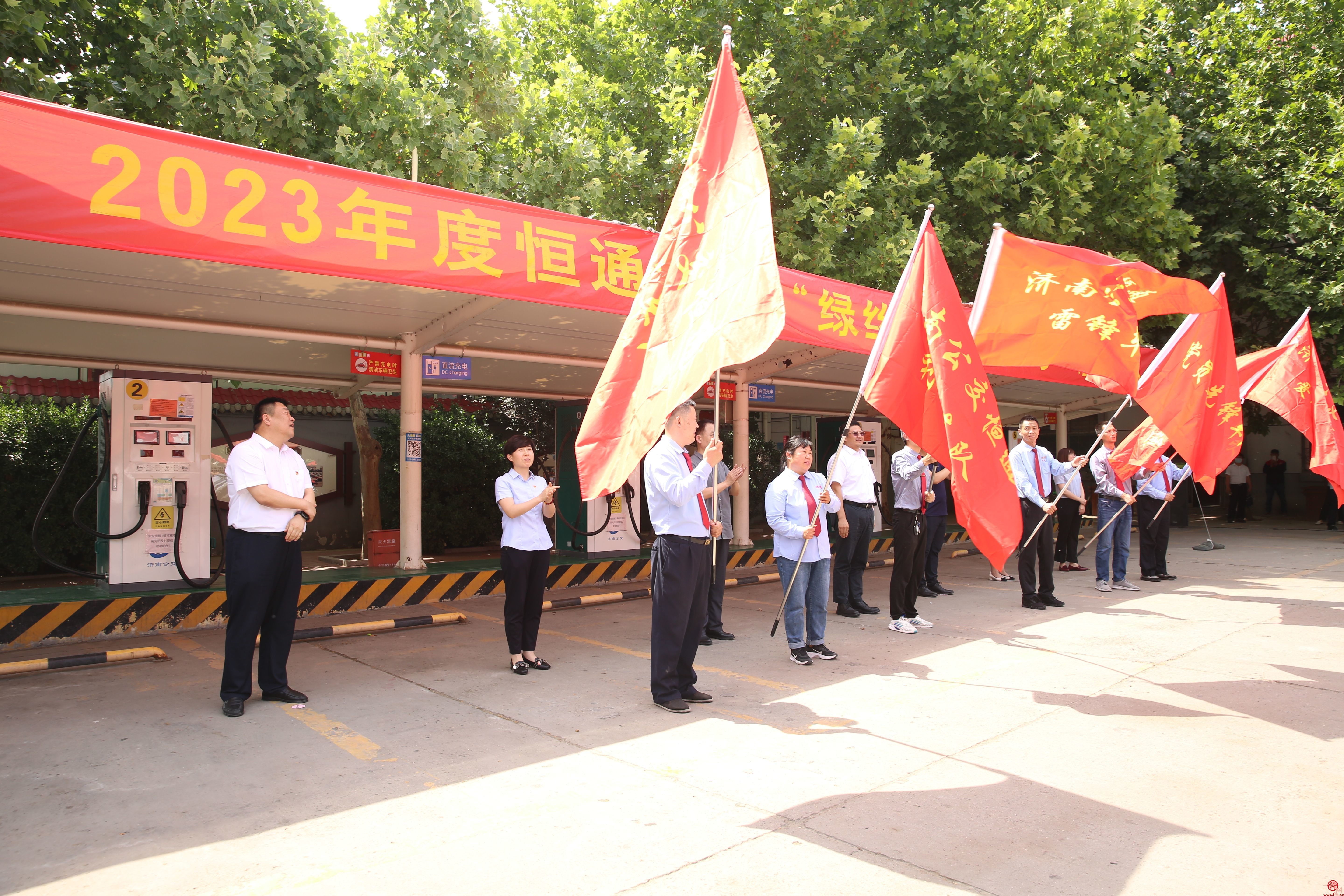 爱涌泉城 护航未来——中高考期间 济南公交恒通“爱心助考出租车”为莘莘学子保驾护航