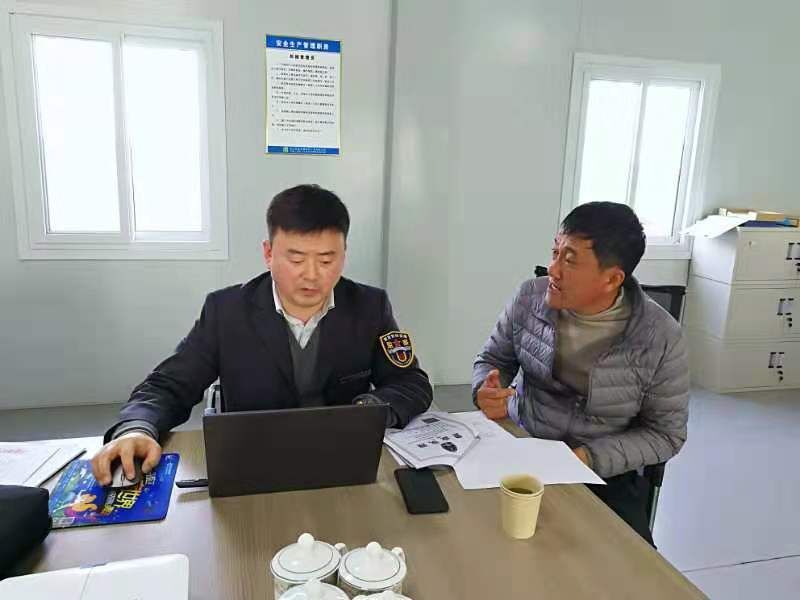 青岛市劳动保障监察局赴蓝谷功能区进行拉网式执法检查