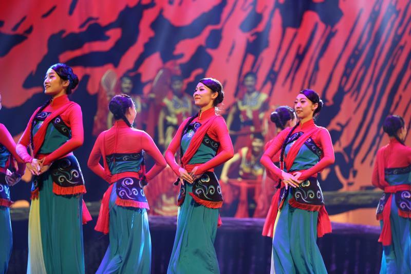 导演傅小青：山东舞蹈元素是舞剧《乳娘》的最大亮点