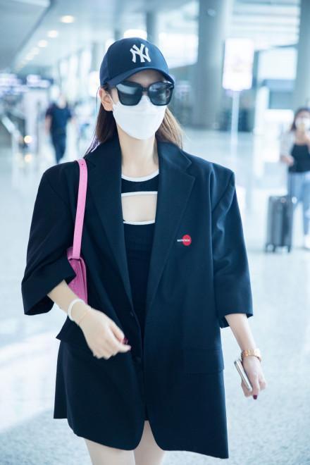 戚薇|不愧是七哥!戚薇无情吐槽工作室P图 网友欢乐吃瓜