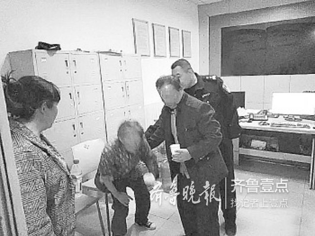 险!泰安这位七旬老人在济南南部山区摘槐花,迷路2天