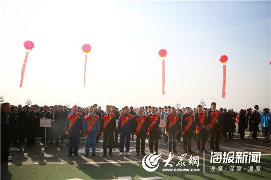 沂蒙老区高铁梦圆！首发列车上，这些瞬间让人感动