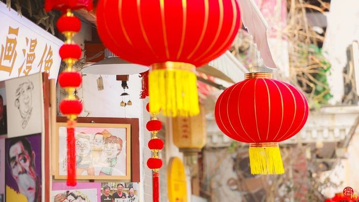 【视频】大红灯笼高高挂  红红火火历下年