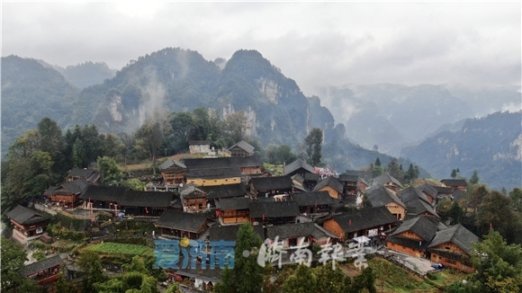 “走进十八洞 走进大湘西”济南报业联合湘西团结报周日推出大型直播“泉润湘西”