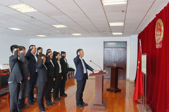 济南市章丘区审计局开展2023年“宪法宣传周”暨“法治宣传教育月”活动启动仪式