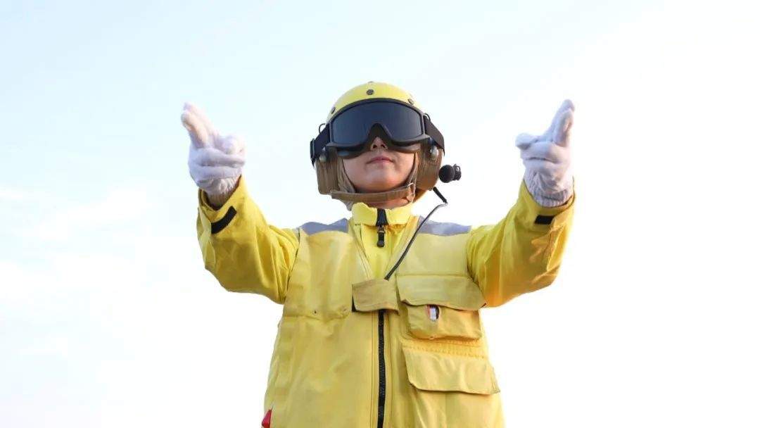 梦想集齐7色“战衣”！刘咪咪，加油！