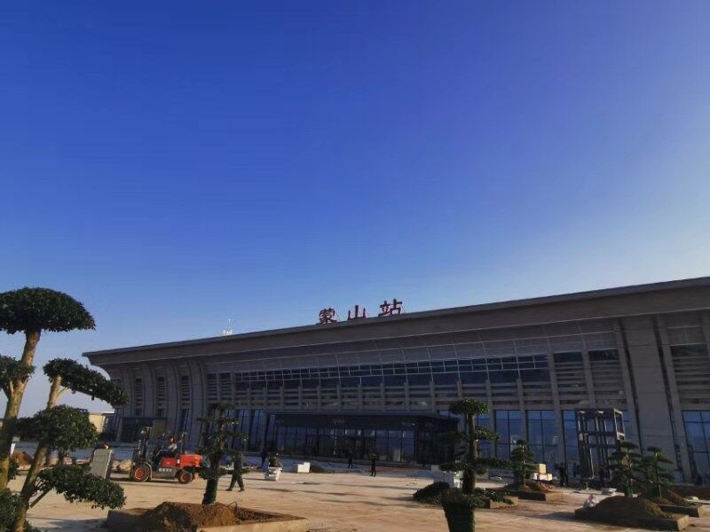 望岳谈丨小康路、幸福路、开创路，鲁南高铁开通意味着什么?带来了什么?