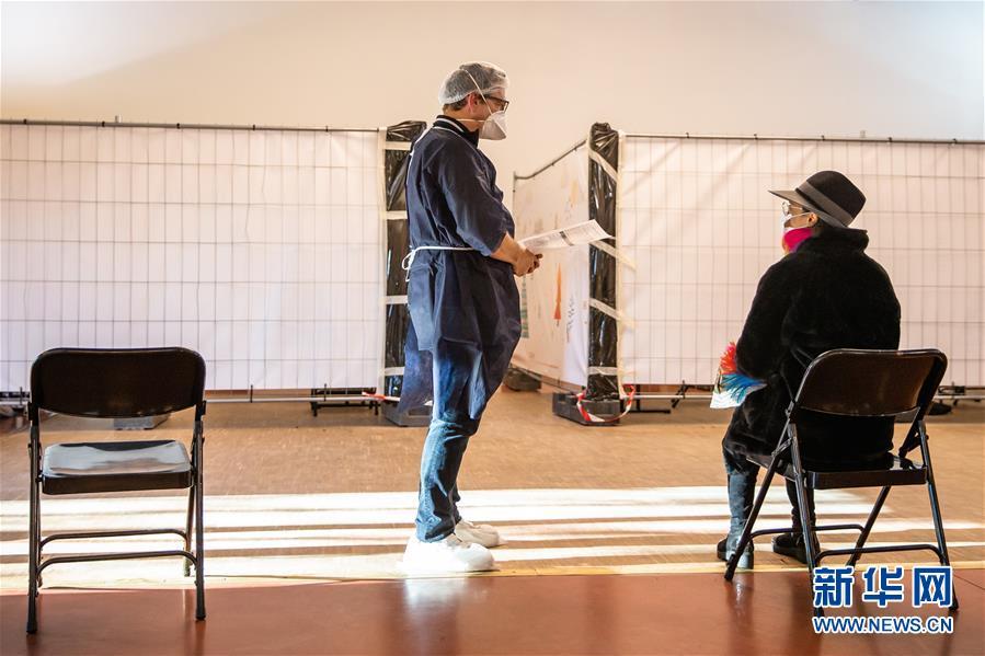 走进法国临时新冠肺炎门诊