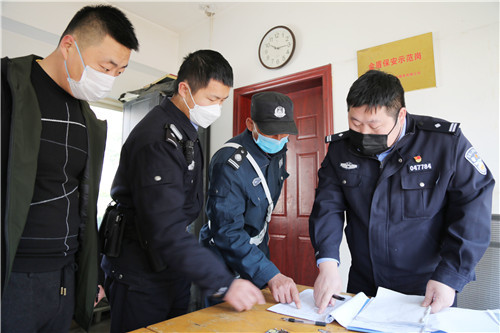 筑牢校园防线 静候学子归来