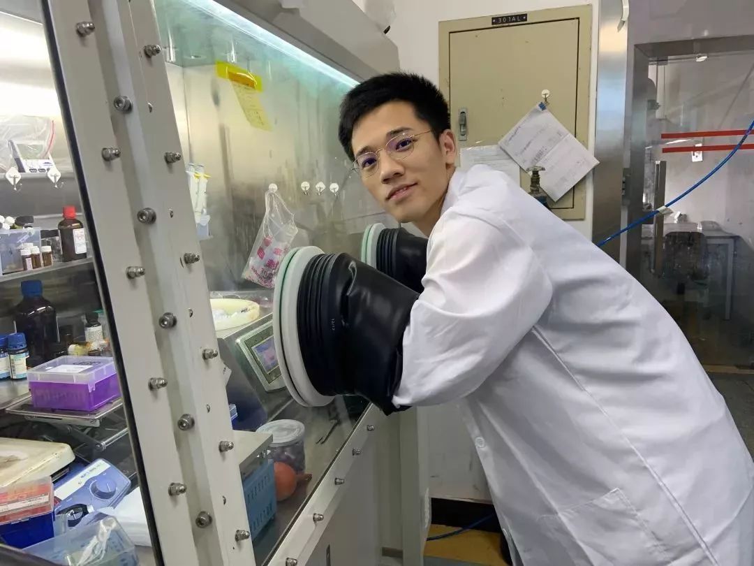 厉害了!25岁博士奶爸是怎么回事?终于真相了,原来是这样!