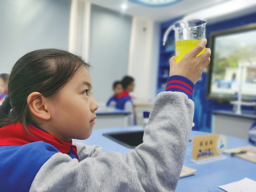 “感觉良好”乘组沉浸式授课知识点满满 点燃了济南学子航天梦