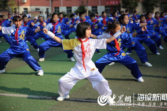 点朱砂、行拜师礼...山东不少学校开学充满“儒家范儿”
