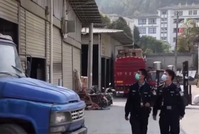 可怕！大量头发走私入境，从哪来？卖给了谁？