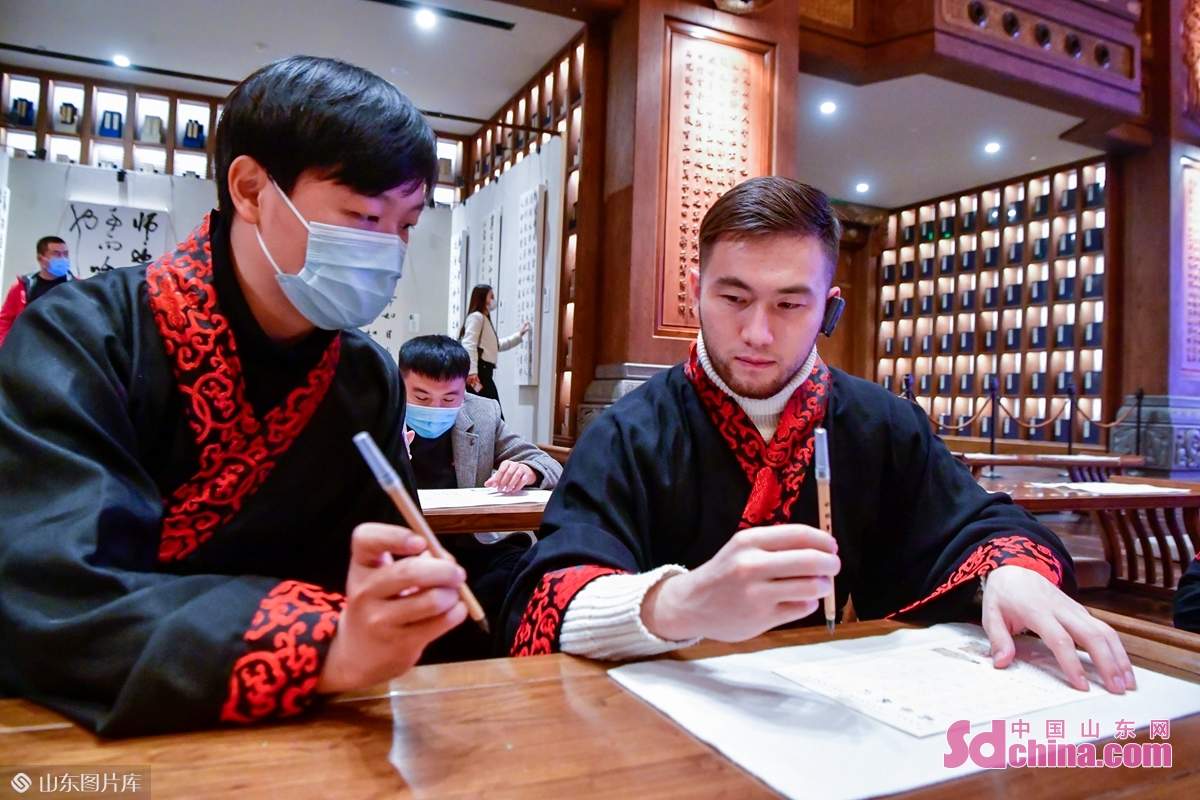 【你好，孔子】图说丨国际网红尼山研学活动走进尼山圣境