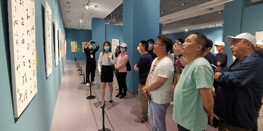 “畅游几字弯·感悟黄河魂”——全国主流媒体内蒙古行暨穿越G7大型采风活动走进乌海市