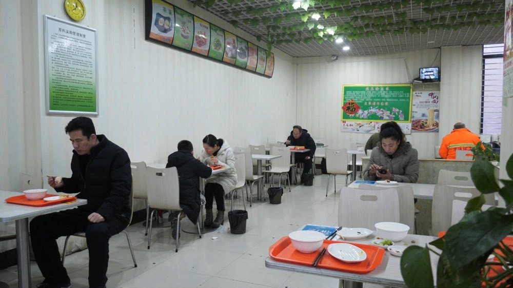 山东检查食品生产经营者10万多个 收缴假冒伪劣食品超过6吨