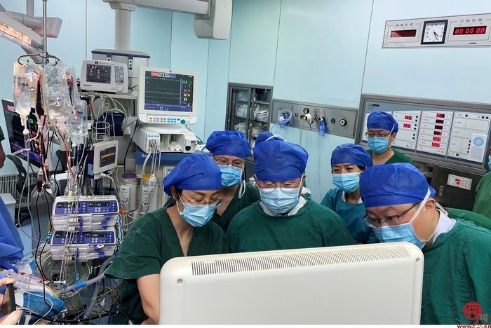 齐鲁医院完成全国首例心内科主导的人工心脏植入术