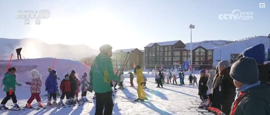 2023冬日神州风光无限 热“雪”活力足、口岸往来忙