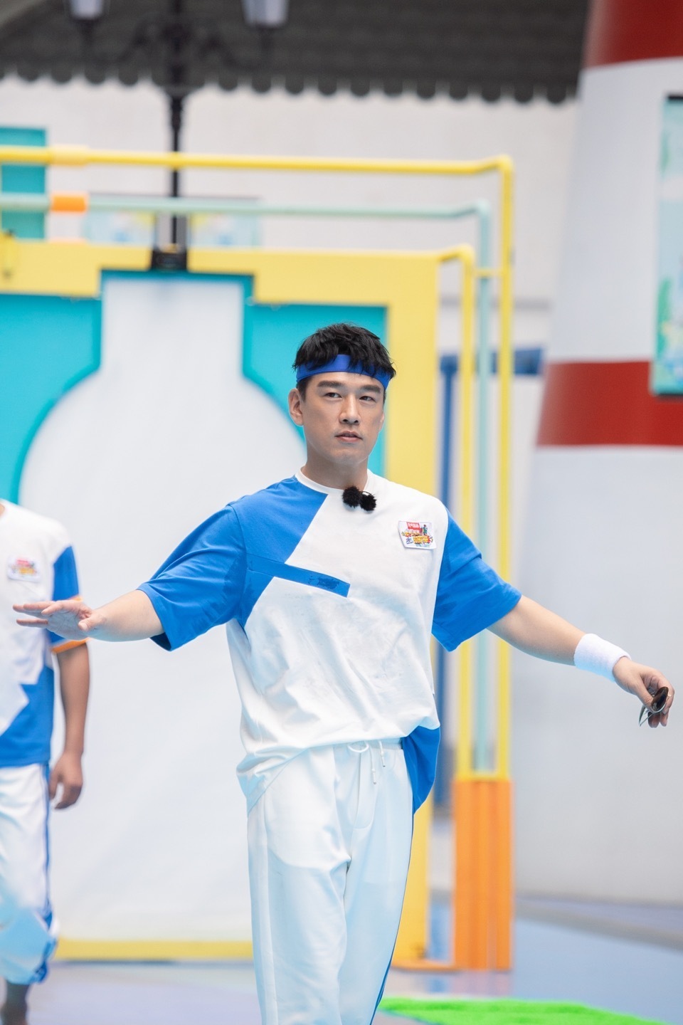 元气|王耀庆新剧气场全开 “元气哥哥团”明晚再聚成都