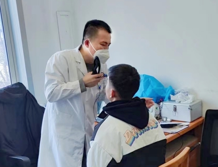 东航山东地区招飞，300余名山东考生参加体检