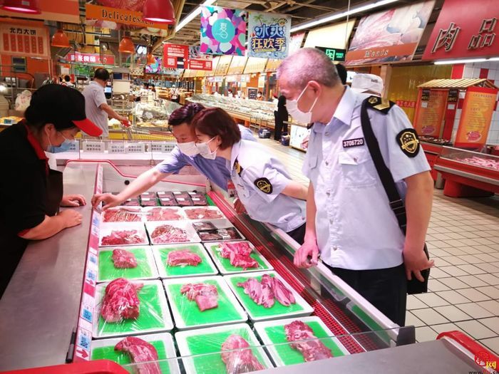 国庆、中秋期间济南市场监管局出动执法人员检查经营业户13387户（次）受理投诉举报3234件