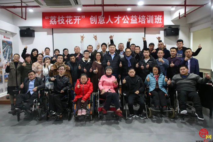 励志！山东最小“萌新”14岁“瓷娃娃”读大学开启动漫人生