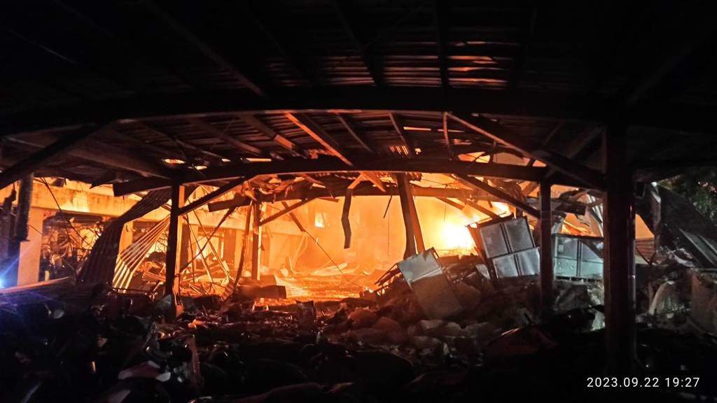 台湾一工厂突发爆炸，4名消防员死亡、百余人受伤